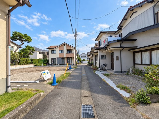 沼津市西間門２期　全１棟　１号棟の前面道路含む現地写真