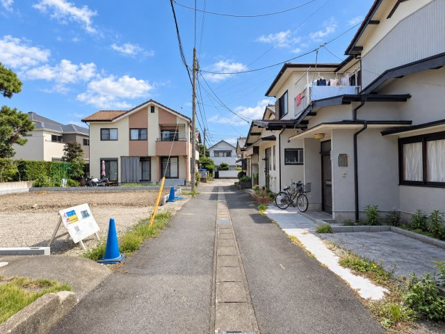 沼津市西間門２期　全１棟　１号棟の前面道路含む現地写真