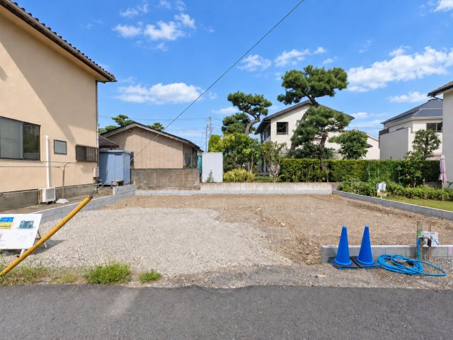 沼津市西間門２期　全１棟　１号棟の前面道路含む現地写真