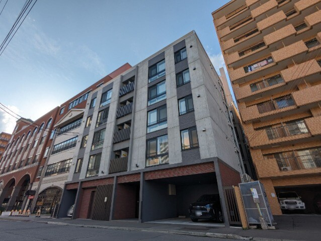 札幌市中央区大通西１４丁目の賃貸マンション