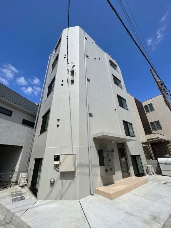 Kai Lani Sakura Shinmachiの外観|コンクリート打ちのデザイナーズマンションです