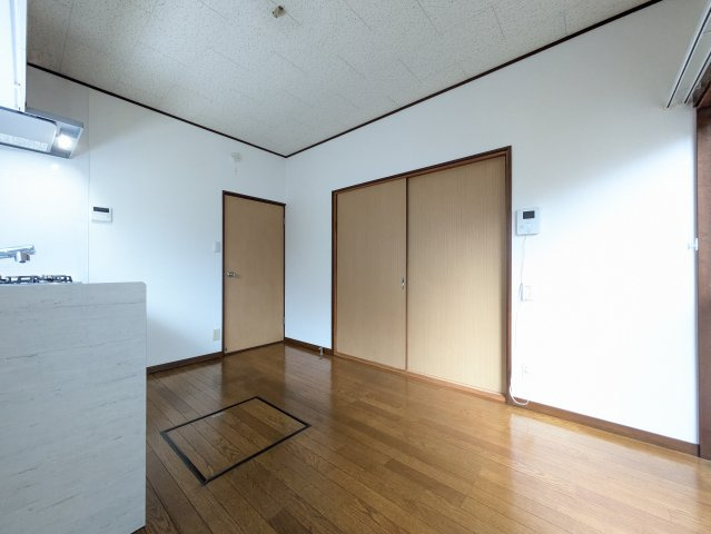 テラスハウス小泉の居間・リビング