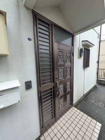 テラスハウス小泉の玄関