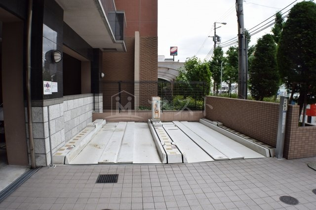大阪市西区川口１丁目の賃貸マンションのエントランス