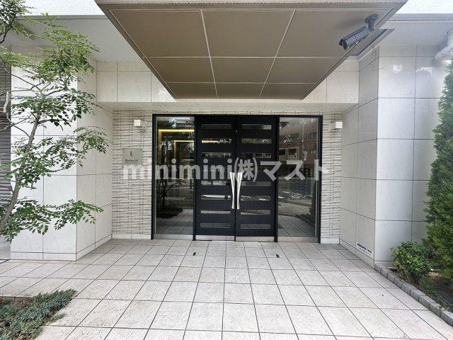 大阪市福島区鷺洲２丁目の賃貸マンションのエントランス