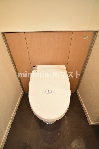 大阪市西区京町堀２丁目の賃貸マンションのトイレ