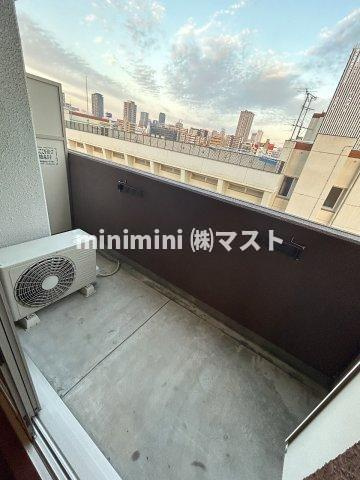 大阪市福島区吉野４丁目の賃貸マンションのバルコニー