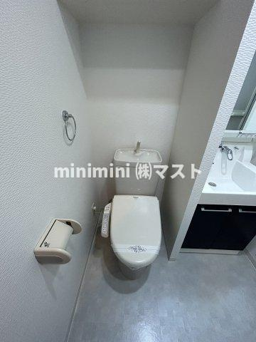 大阪市福島区吉野４丁目の賃貸マンションのトイレ