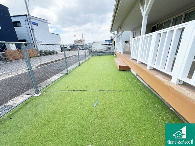 守山市笠原町　中古一戸建ての庭|広々とした空間。プールを広げたり、テントを張って家キャンプを楽しんだり使い方は自在。