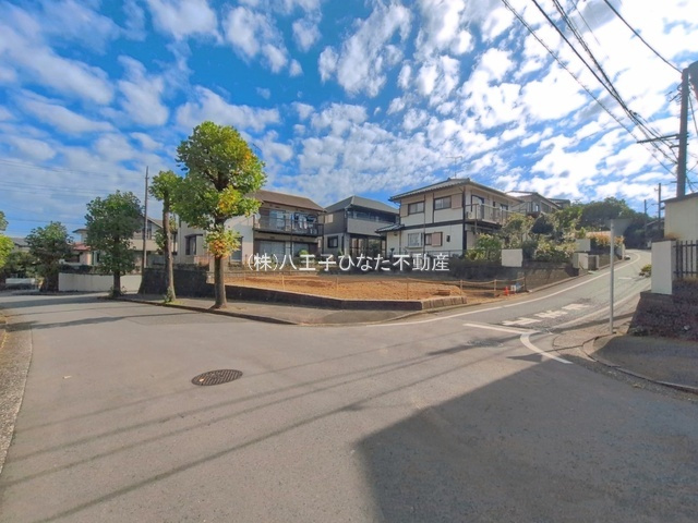 『八王子市土地』八王子市片倉町1333-60【仲介手数料無料】の前面道路含む現地写真|～仲介手数料無料☆八王子ひなた不動産～八王子市片倉町　売地
