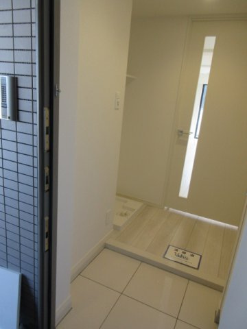 ベルグレード浅草DUEの玄関|参考写真別号室