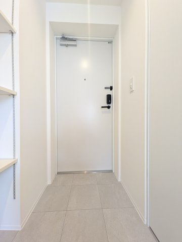 アバンテ神楽坂の玄関|収納もある玄関です
