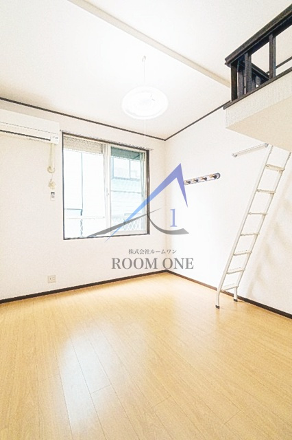 サンパレスオノの居間・リビング|洋室のお部屋です。