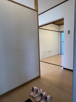 HAYASHIビルの玄関