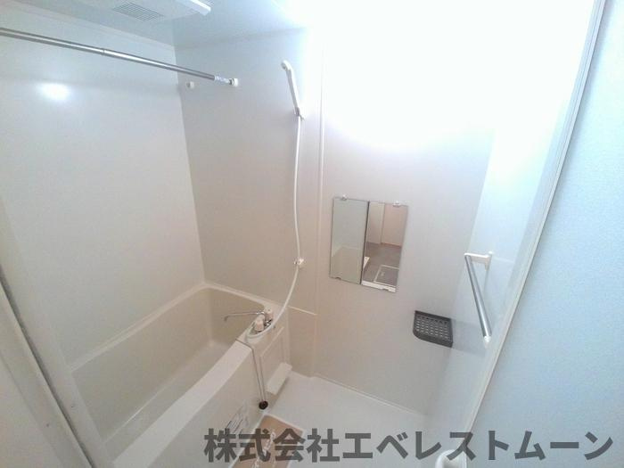 クロノスの浴室|きれいなお風呂です