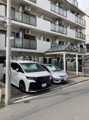 シティクレスト船橋の駐車場