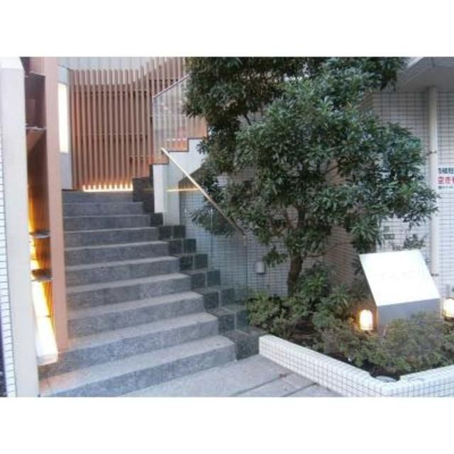 ステラメゾン茗荷谷のエントランス