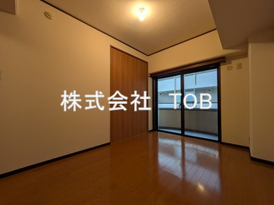 【子供部屋】 | カーザ・エッチェルサ世田谷 | 洋室5.8帖②