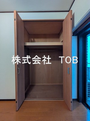 【収納】 | カーザ・エッチェルサ世田谷 | 洋室5.8帖②　収納