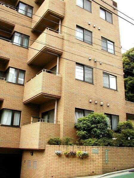 ヒルサイド白山の外観