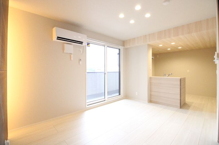 D-ROOM板付