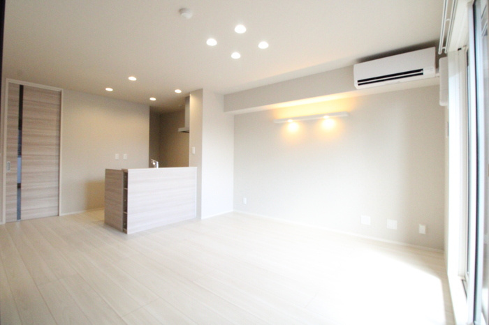 D-ROOM板付