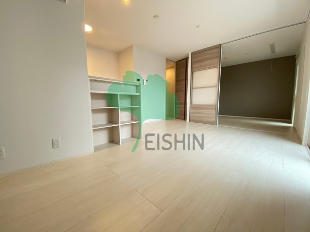 D-room博多駅南2番館(ディールーム博多駅南2番館)の居間・リビング|アレンジ自由自在の広々空間です！
