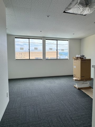 グロワール桜並木