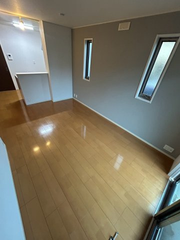 Ｌａ　Ｆｏｒｅｔ　Ｅｉｇｈｔの居間・リビング