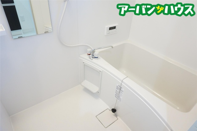 カーム広瀬町B棟の浴室