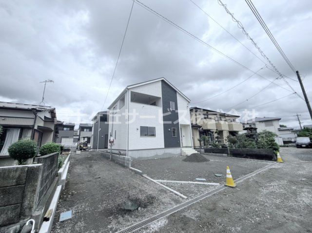 【外観】 | 富士宮市城北町 2期 新築一戸建て 1号棟 | 現在建築中の外観画像です。ご内覧は同じメーカーの完成物件へご案内いたしますので、いつでもご相談ください！