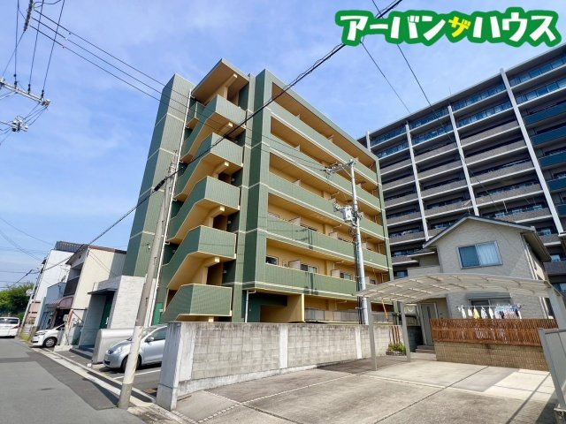 アロウル東古松の外観