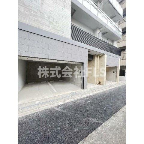 千代田区神田小川町１丁目の賃貸マンションのエントランス