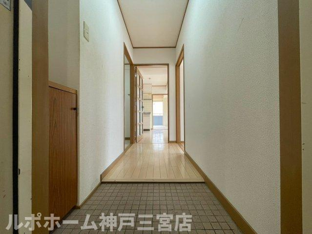 第2七耀マンションの玄関