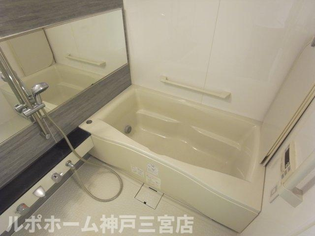 トア山手　ザ・神戸タワーの浴室