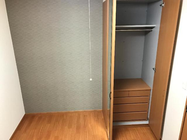 サモードパレスＡの収納|洋室クローゼット