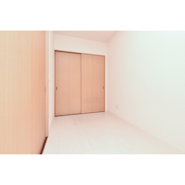 Gramercy Shirakawa Koen