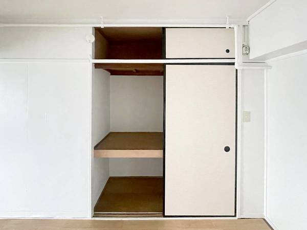 ビレッジハウス大輪1号棟の収納|ビレッジハウスの同一物件・同一タイプの間取りの写真です