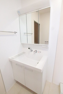 洗髪洗面化粧台です♪