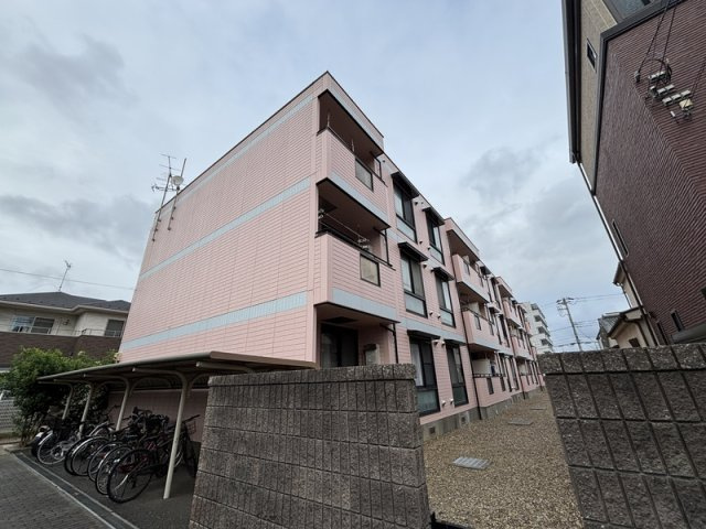 カーサ南流山の外観