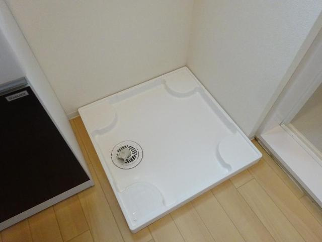 アヴェニール　ハスネの洗面所|室内洗濯機置場
