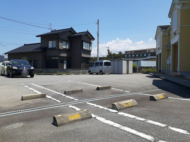 カプリスＢの駐車場|駐車場があります