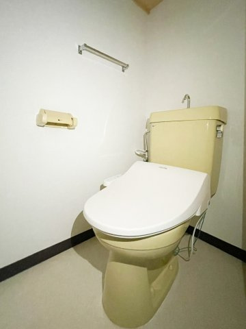 ヴィラ東川口のトイレ|ゆったりとした空間のトイレです