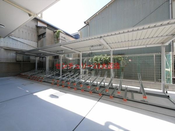 エスリード弁天町ベイコートの駐車場
