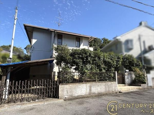 北葛城郡広陵町馬見南２丁目の中古一戸建のその他|■現地撮影写真■ 道路側の塀・植栽を撤去して、駐車スペースの増設も可能です。