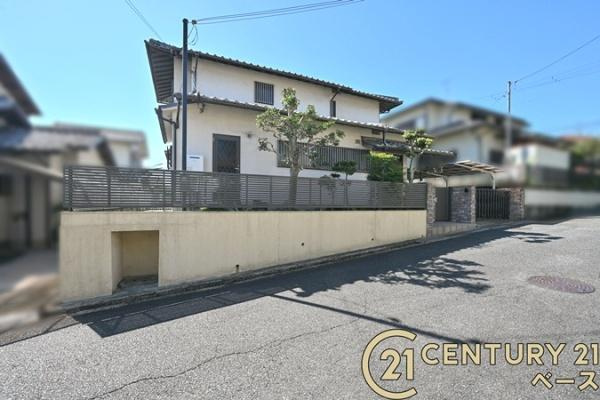 北葛城郡河合町高塚台２丁目　一戸建のその他|■現地撮影写真■雰囲気の良い住居エリアです！お買い物施設も徒歩圏内に充実！