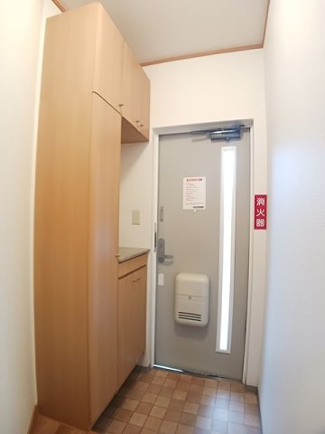 サンライズコートの玄関