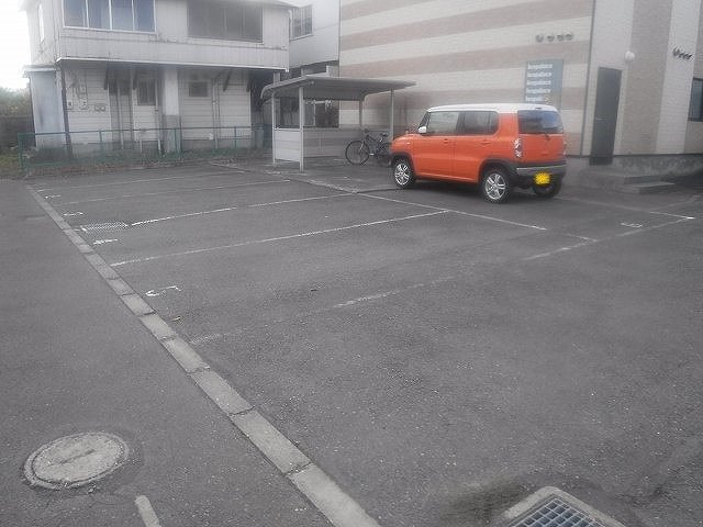 レオパレスダービーの駐車場|駐車場です♪