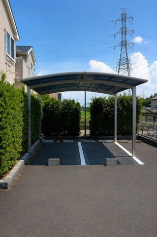 グレンツェントの駐車場
