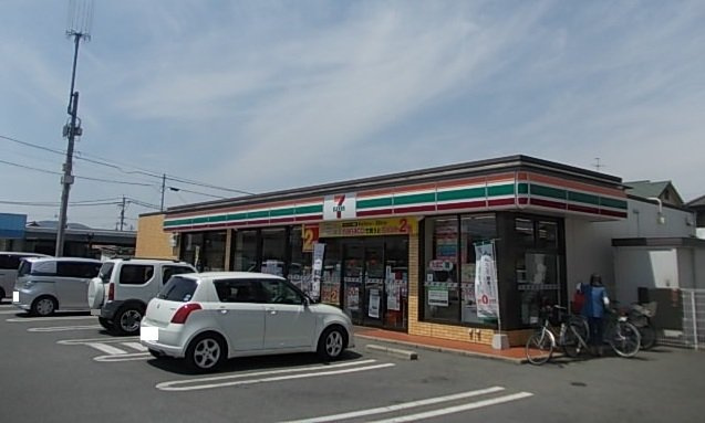 アーバン　フレンドリーの周辺|セブンイレブン野中１丁目店まで220m